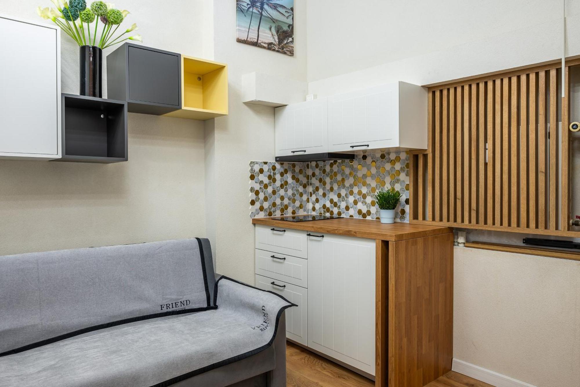 Humblebee Nest Muranow Warszawa