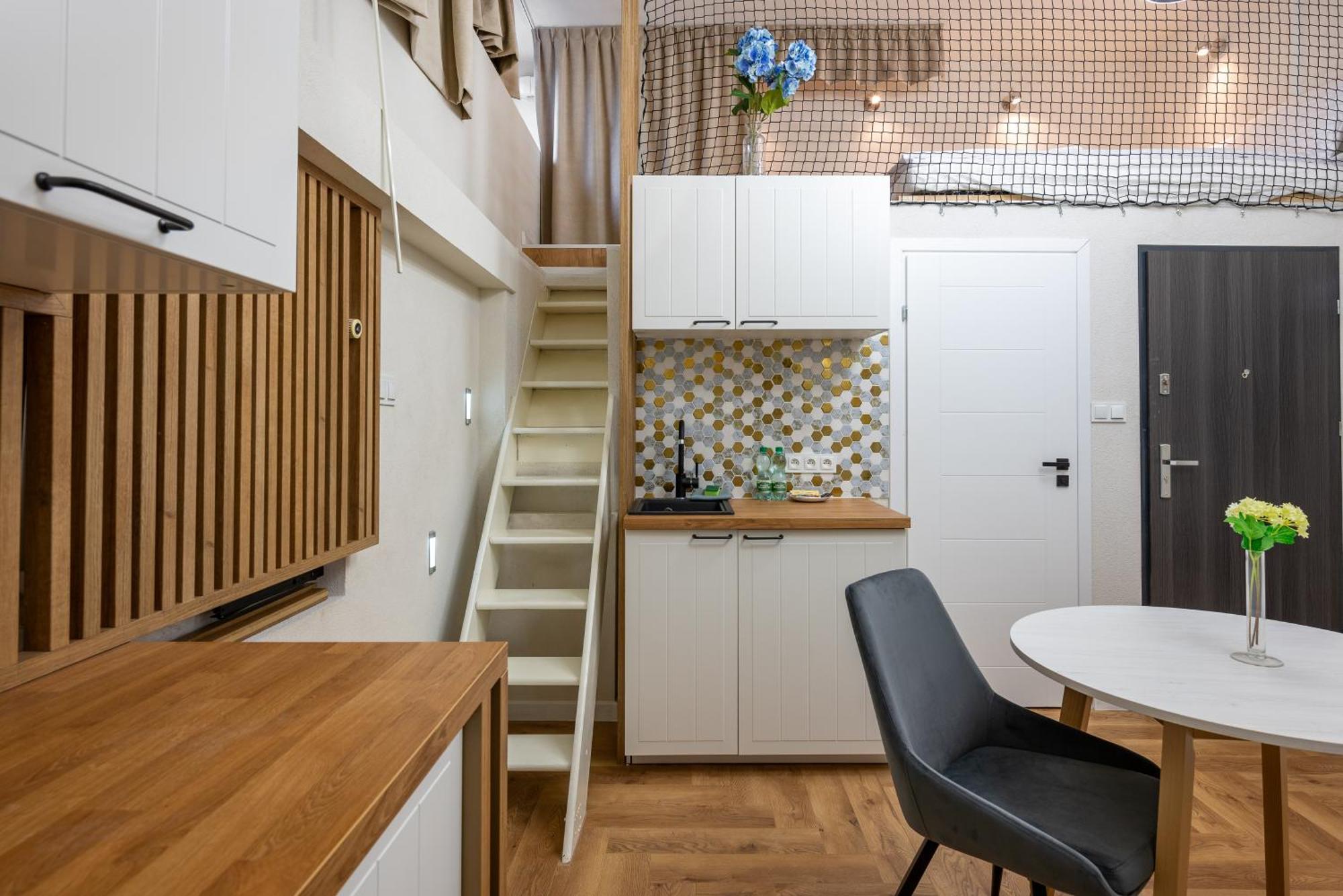 Humblebee Nest Muranow Apartament *