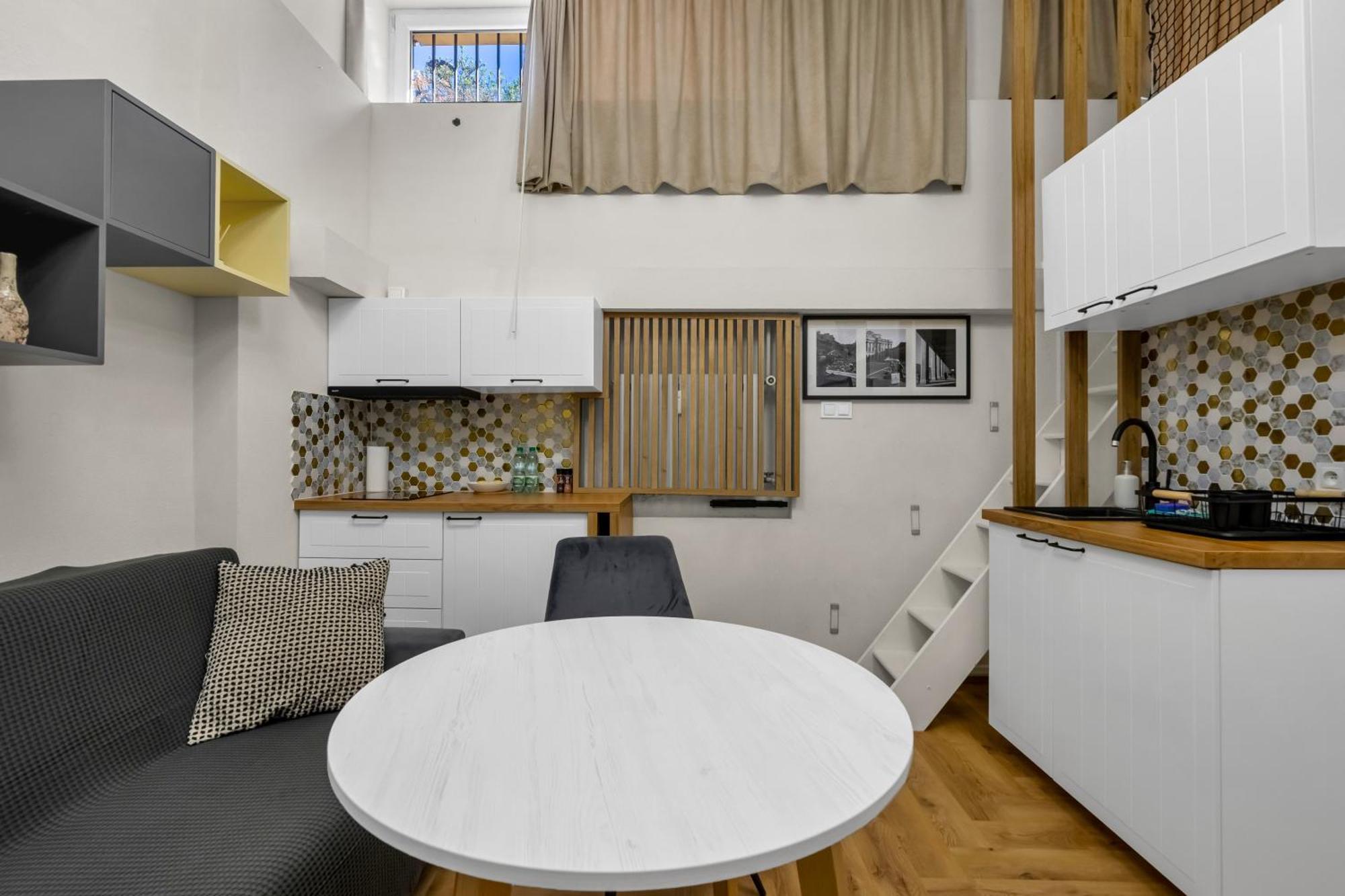 Humblebee Nest Muranow Apartament *