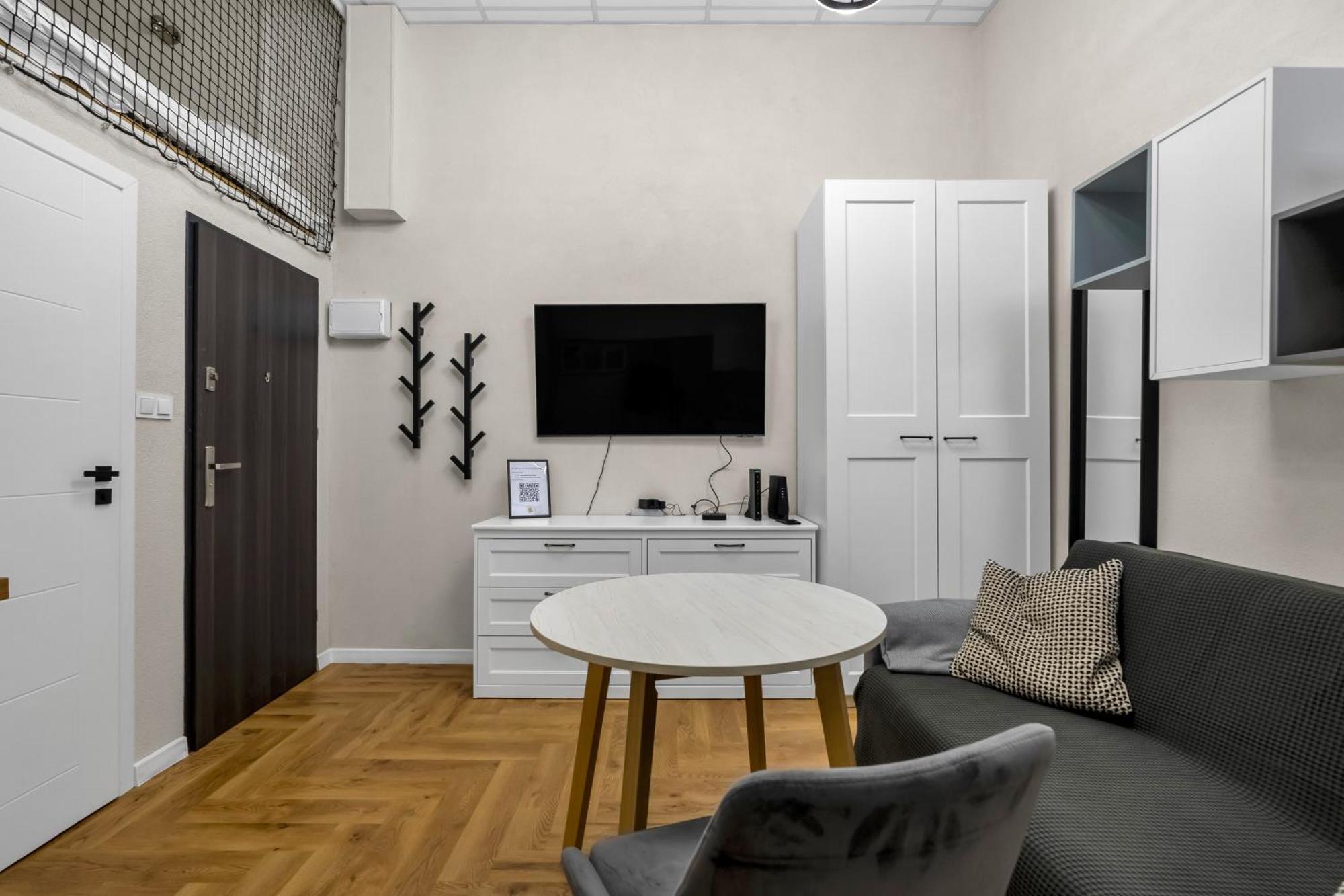 Humblebee Nest Muranow * Warszawa